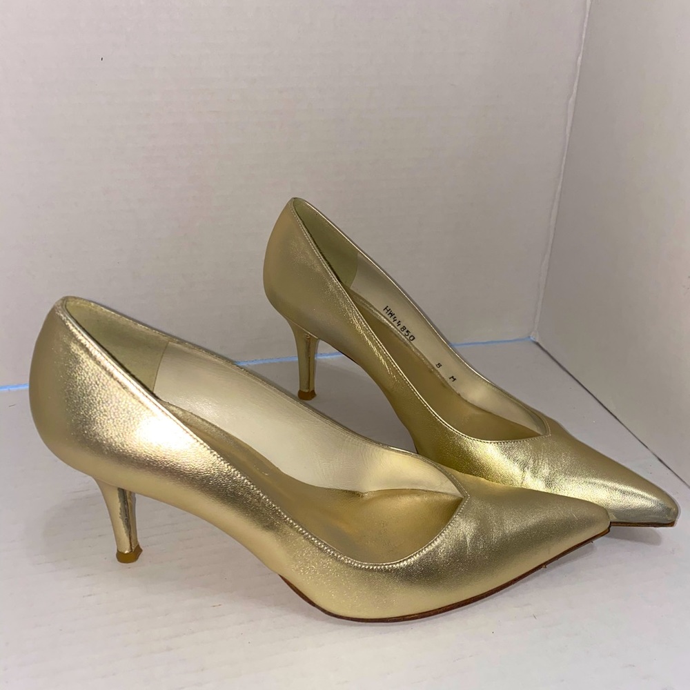 Stuart Weitzman pumps